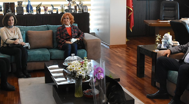 Başkan Gökhan E.Y.T ve 29 Ekim Kadınları Dernek Yöneticilerini Ağırladı