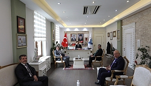 Bursa Çanakkaleliler Kültür ve Yardımlaşma Derneği’nden Vali İlhami AKTAŞ’a Ziyaret