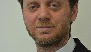 EKONOMİNİN LOKOMOTİFİ İNŞAAT SEKTÖRÜDÜR.