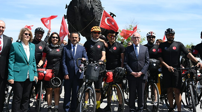 Çanakkaleli Bisikletçiler Samsun'a Uğurlandı