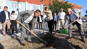 15 Temmuz Demokrasi ve Milli Birlik Günü Ağaçlandırma Etkinliğinde Fidanlar Toprakla Buluştu