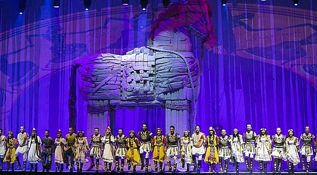 ANADOLU ATEŞİ ÇANAKKALE’DE DEV GÖSTERİ GERÇEKLEŞTİRDİ