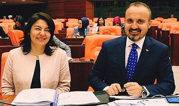 "MEHMET AKİF MISRALARIYLA ADETA TARİHE RUH VE MANA VERDİ"