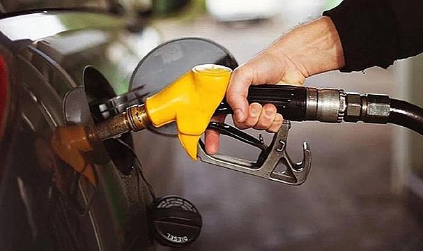 MOTORİNE 1 LİRA 5 KURUŞ ZAM GELİYOR!