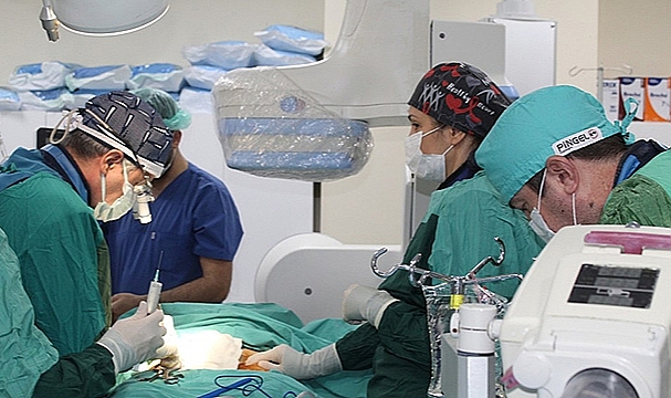 93 YAŞINDAKİ HASTAYA TAVİ UYGULANDI