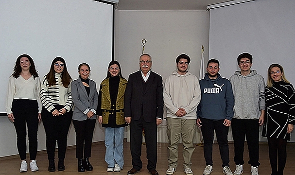 BAŞKAN GÖKHAN, B40 GENÇ ŞEHİR TEMSİLCİLERİ ZİRVESİNE KATILAN GENÇLERLE BULUŞTU