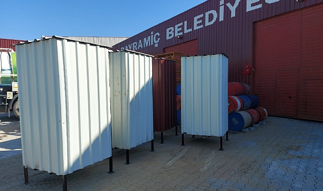 Belediye Ekipleri Portatif Tuvalet Yaptı