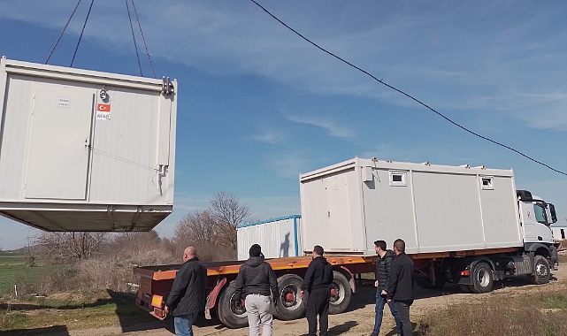 Biga’dan konteynırlar yola çıktı