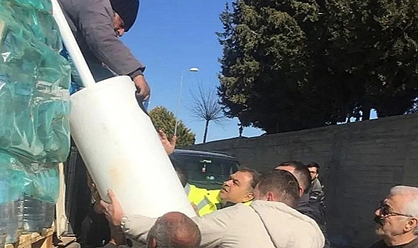 ÇAN BELEDİYESİ ADIYAMAN'DA ACILARI PAYLAŞIYOR