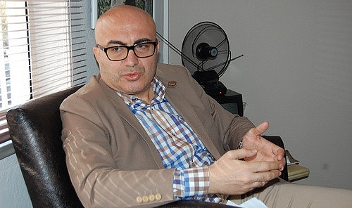 CHP'Lİ GEZEN'DEN TOKİ TEPKİSİ: "2020 YILINDAKİ 509 KONUTLUK PROJE HALA BAŞLAMADI"