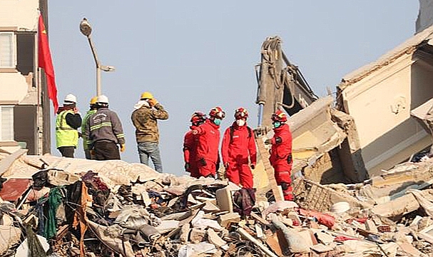 DEPREMDE HAYATINI KAYBEDENLERİN SAYISI 31 BİN 643'E YÜKSELDİ!