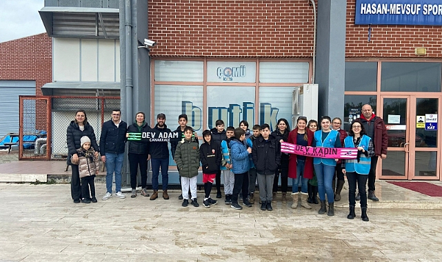 Dev Adam Potanın Renkleri Spor Kulübünden ÇOMÜ Butik’e Anlamlı Destek