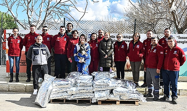 MAMALAR HAYVANSEVERLERE TESLİM EDİLDİ