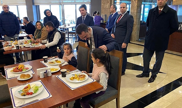 Vali İlhami AKTAŞ, Depremzede Aileleri Ziyaret Etti