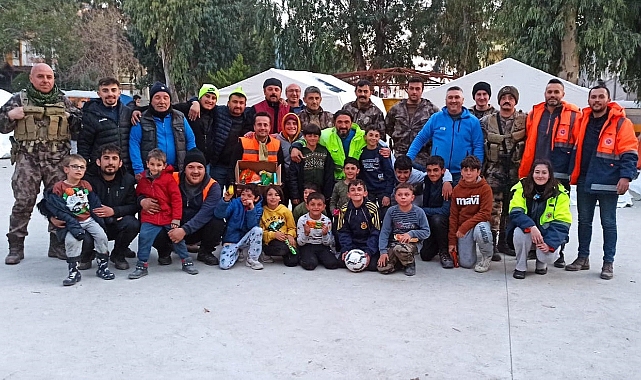 Başkan Bayram, “Yardıma koşan Ayvacık gönüllülerine çok teşekkür ediyorum”