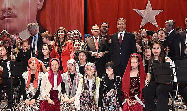 "DESTANSI BİR VAROLUŞ"