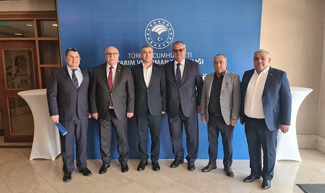 BAKAN KİRİŞCİ, ÇANAKKALE’DE TARIM SEKTÖRÜ TEMSİLCİLERİYLE BULUŞTU.