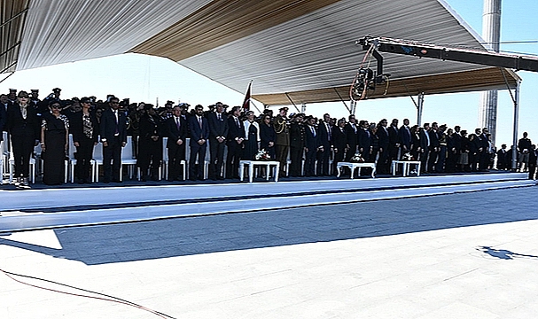 ÇANAKKALE KARA SAVAŞLARININ 108. YILINDA ŞEHİTLER ABİDESİNDE ANMA TÖRENİ