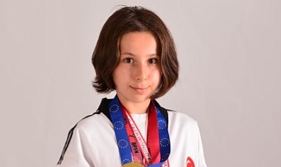 ÇANAKKALENİN TAEKWONDODAKİ YILDIZI ZEYNEP TAŞKIN DÜNYA ŞAMPİYONASI MİLLİ TAKIM ŞEÇMELERİNE ÇAĞRILDI