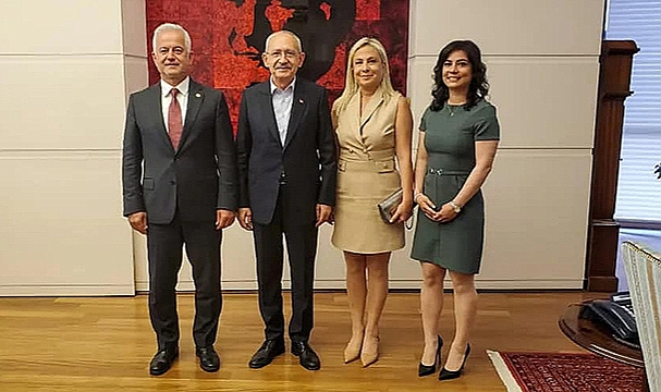 GÜNEŞHAN CHP GENEL MERKEZİ'NDE