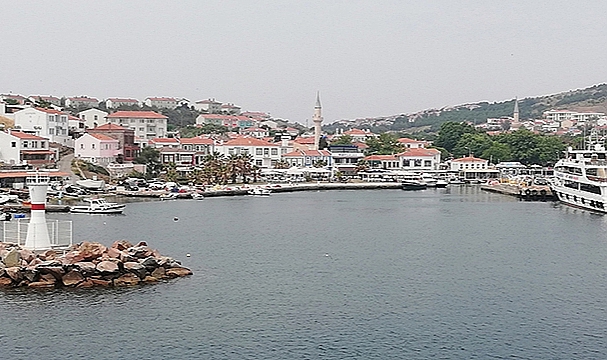 BOZCAADA'DA AZAMİ FİYATLAR DUDAK UÇUKLATTI