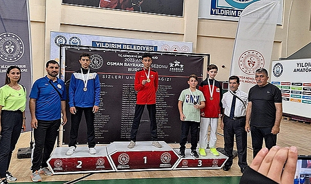 ÇANAKKALE'NİN KARATECİLERİ YİNE MADALYALARI KİMSEYE KAPTIRMADI