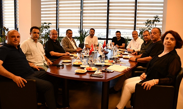 ÇANAKKALE AK PARTİ MİLLETVEKİLİ AYHAN GİDER ÇTSO’YA İADE-İ ZİYARETTE BULUNDU