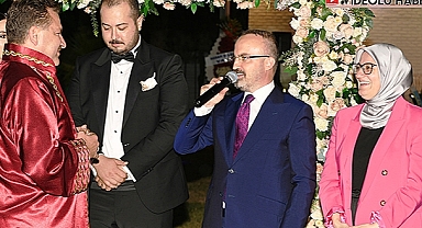 İÇİŞLERİ BAKAN YARDIMCISI TURAN, BALIKESİR'DE DÜĞÜNE KATILDI