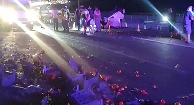 Küçükkuyu'da Zincerleme Kaza 1 Ölü,5 Yaralı