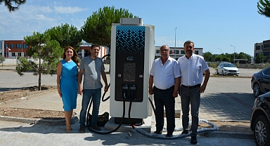 TRUGO, ÇANAKKALE TİCARET BORSASI BAHÇESİNE KURULDU.