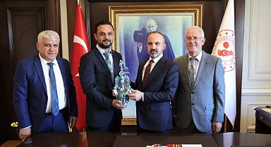 AK Parti Kepez Belde Başkanı ve Belediye Meclis Üyeleri'nin Ankara Çıkarması