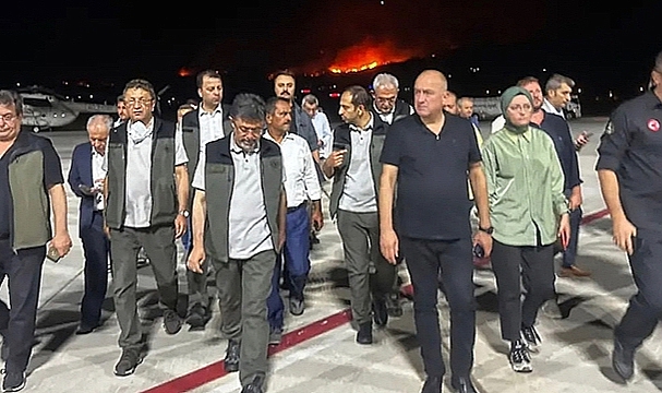 "YETKİLİLERİN İKAZLARINA KULAK VERELİM"