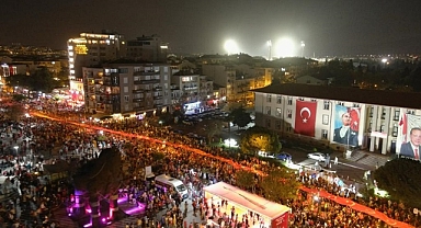 Çanakkale'de 2023 Metre Bayrakla Cumhuriyetin 100.Yıl Resitali