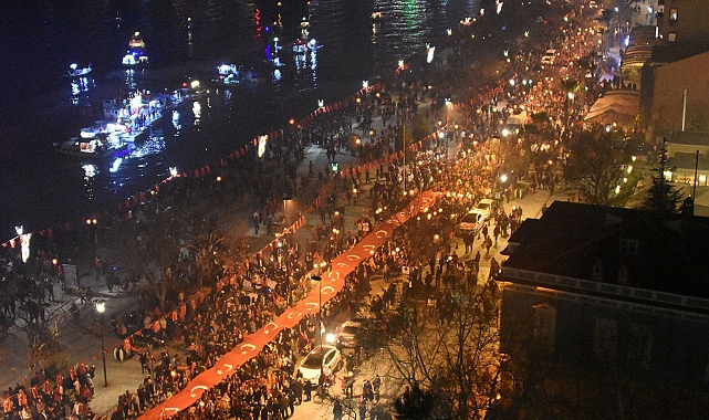 Cumhuriyet'imizin 100. Yılına Özel 2023 Metre Uzunluğundaki Türk Bayrağı Eşliğinde Fener Alayı Düzenlenecektir