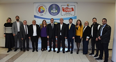 Başkan Abdullah Deniz “Ticaret Borsası olarak tüm partilerimize eşit mesafedeyiz''.