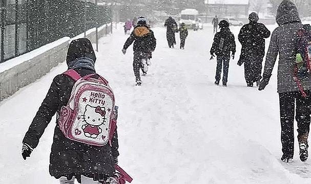 EĞİTİME KAR VE FIRTINA ENGELİ!