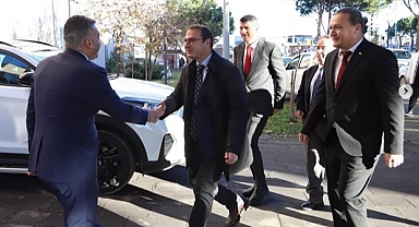 İYİ Partili Rıdvan Uz’dan Lâpseki’ye Çıkartma