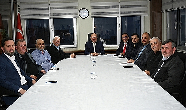 "LAPSEKİ'DE 3'TE 3 YAPACAĞIZ"