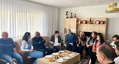 CHP'li Erkek ev ziyaretlerini sürüyor