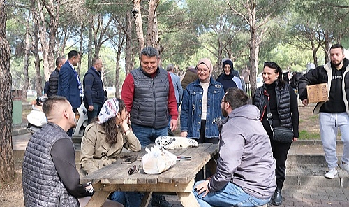 Aksu, Gençlerle Mangal Etkinliğinde Buluştu