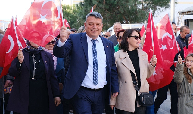 CÜNEYT AKSU ''18 MART RUHUNU YAŞIYORUZ''
