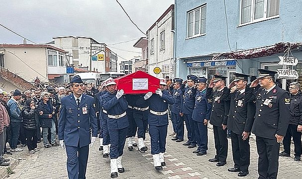 PİYADE ER DOĞUŞ CANER TÜFEKÇİ, DUALARLA SON YOLCULUĞUNA UĞURLANDI