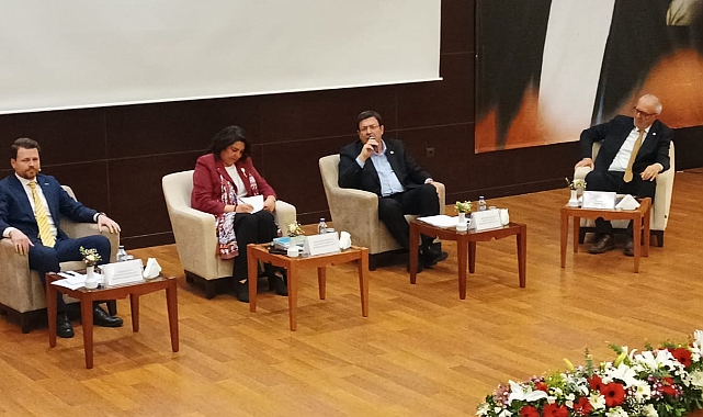 Projelerini iş insanlarına anlattılar