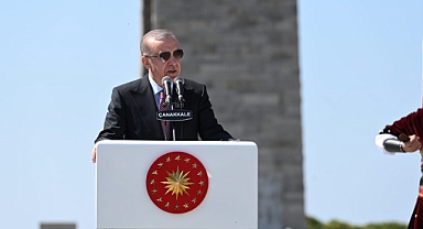 ŞEHİTLER ABİDESİNDE 18 MART ŞEHİTLERİ ANMA GÜNÜ VE ÇANAKKALE DENİZ ZAFERİ KUTLANDI