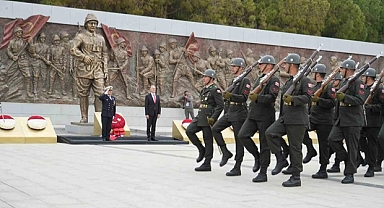 Çanakkale Kara Savaşları'nın 109. Yıl Dönümünde Şehitlerimiz Rahmetle Anıldı