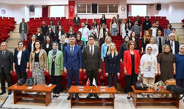 ÇOMÜ'de Ailenin Güçlendirilmesi paneli