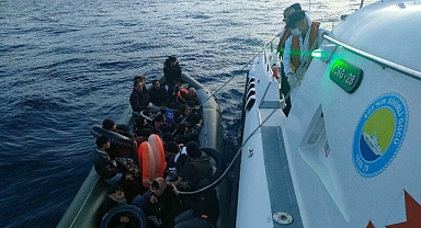 Ayvacık açıklarında yine 30 kaçak göçmen kurtarıldı