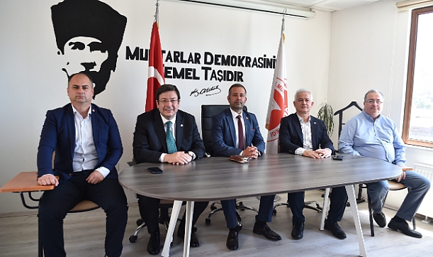 Başkan Erkek; “Çanakkale Belediyesi Olarak Muhtarlarımız İle Dayanışma İçerisinde Çalışacağız