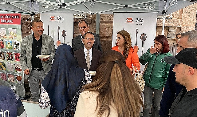 Çanakkale'de Keşkek İkramı Etkinliği Gerçekleştirildi.