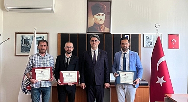 ÇOMÜ Rektörü Erenoğlu, Akademik Yükseltme Alan Öğretim Üyelerine Belgelerini Verdi